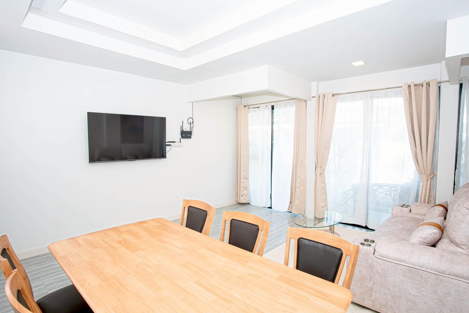 Listing image 1 for Cozy 2-Bedroom Single-Storey Townhouse for Rent – Rawai, Phuket